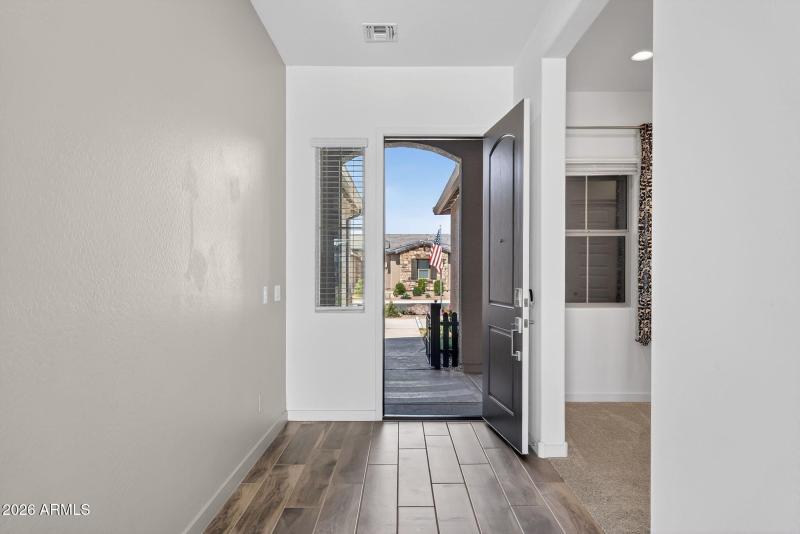 5-web-or-mls-052E Terrel St