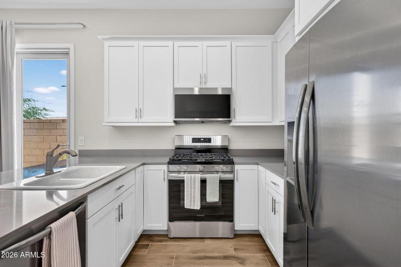 26-web-or-mls-060E Terrel St