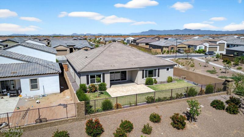 73-web-or-mls-017E Terrel St