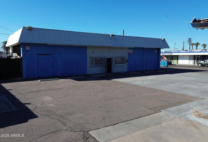 3926 N 19th Ave - Brochure Cover