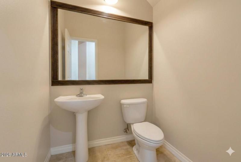 Bath 3 (half) Main Floor