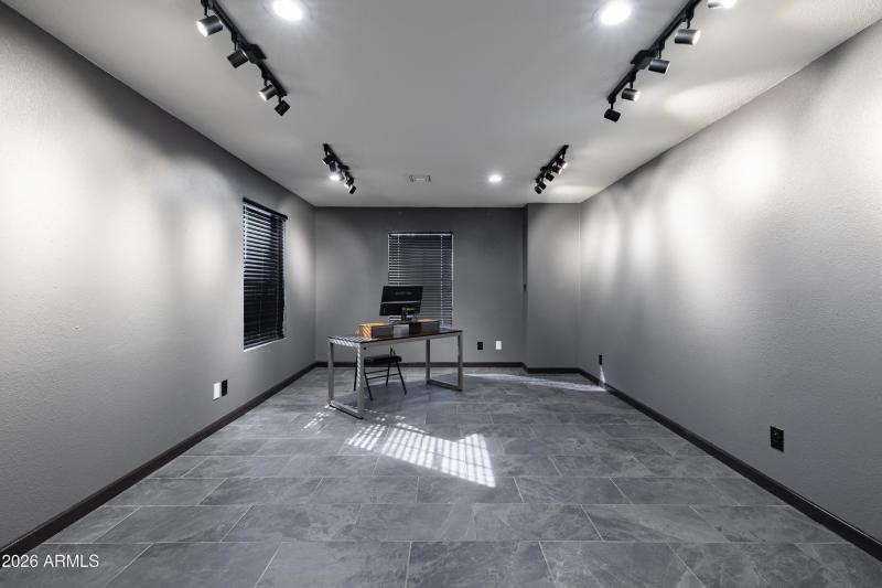 40wBrownRd-P-14