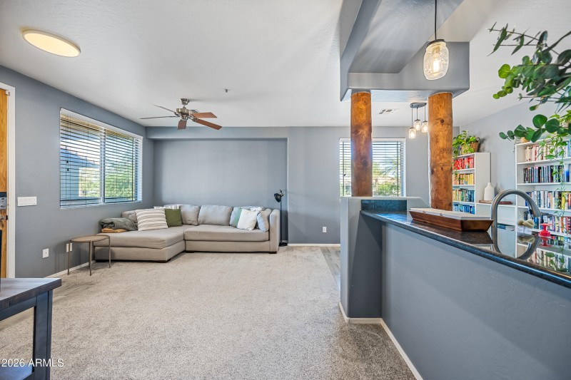 8-2155NGB205-ocupix-