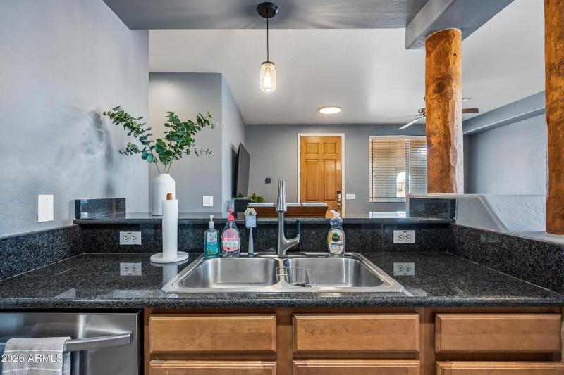 14-2155NGB205-ocupix-