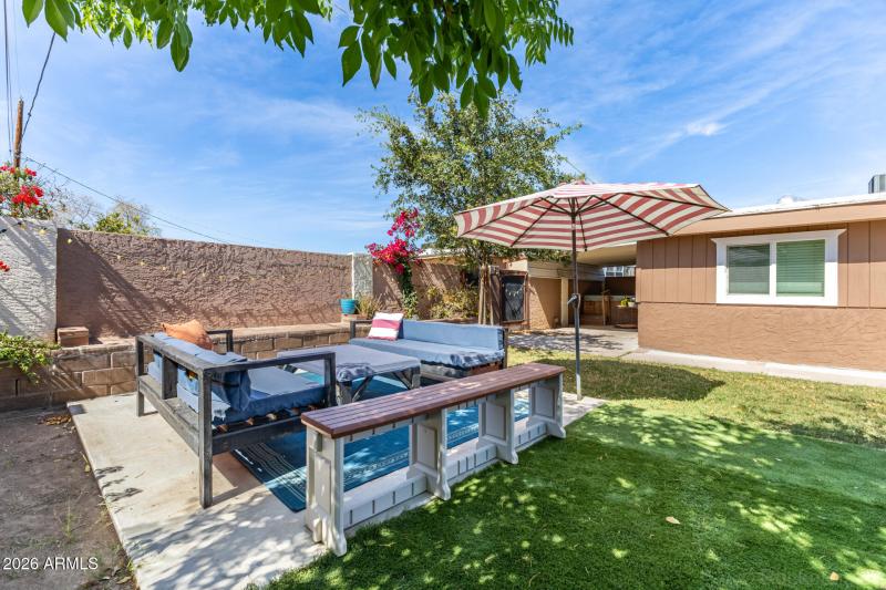 Surrey Side yard facing spa