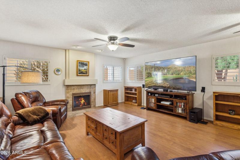 15-web-or-mls-10908-n-57th-ave
