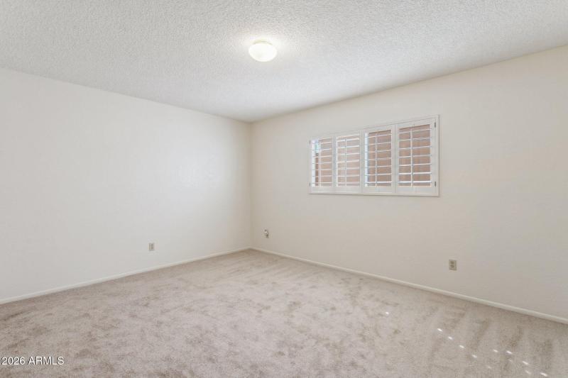 28-web-or-mls-10908-n-57th-ave
