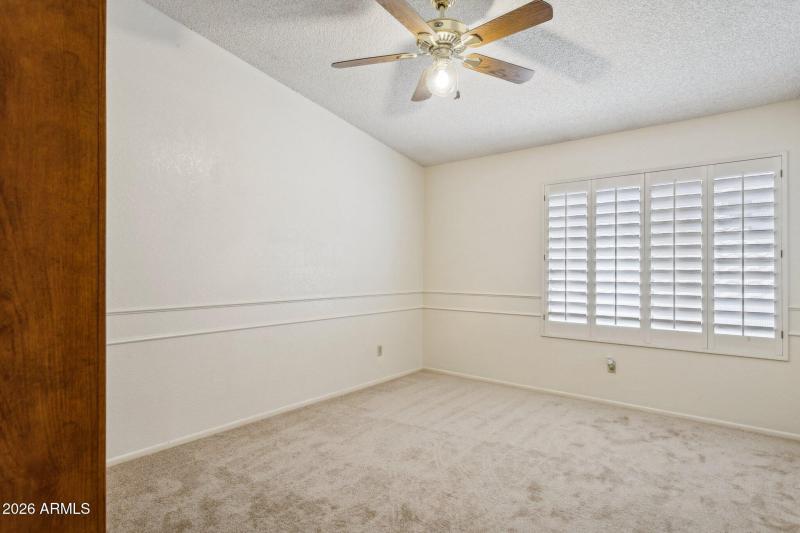 47-web-or-mls-10908-n-57th-ave