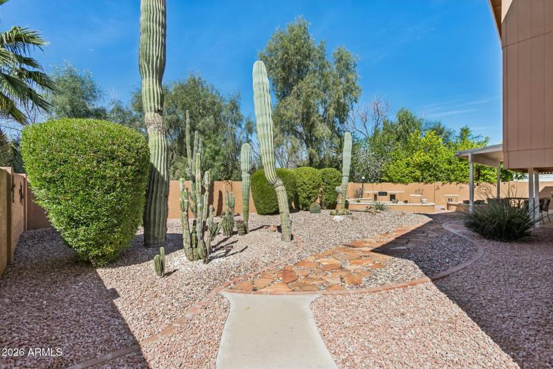 53-web-or-mls-10908-n-57th-ave