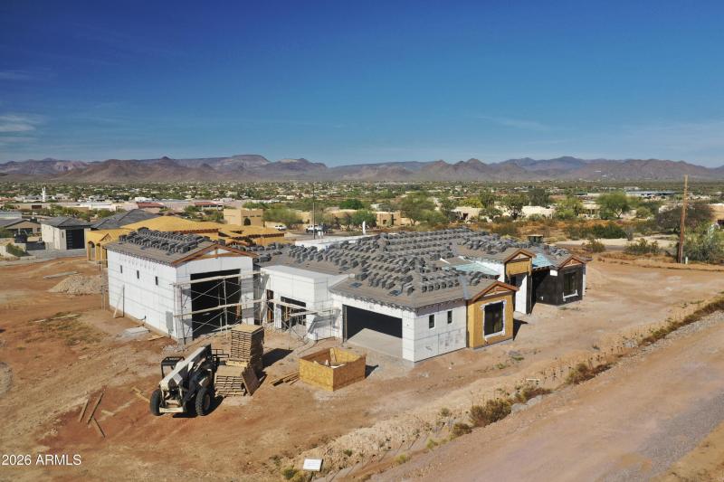 16B30F7051903E985EA88F20CA8A4B33