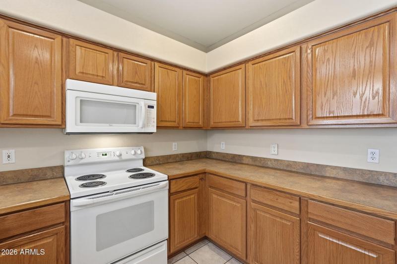 Electric Range w/ Built-in Microwave