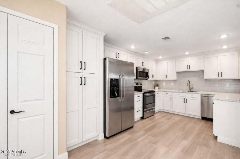 Erin_virtual bathrm1.1