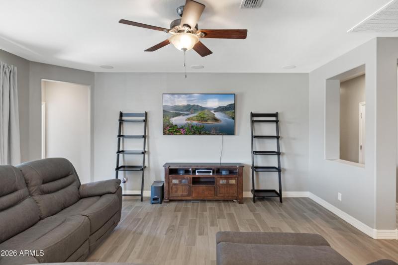 4862 N 183rd Ln Goodyear - 290