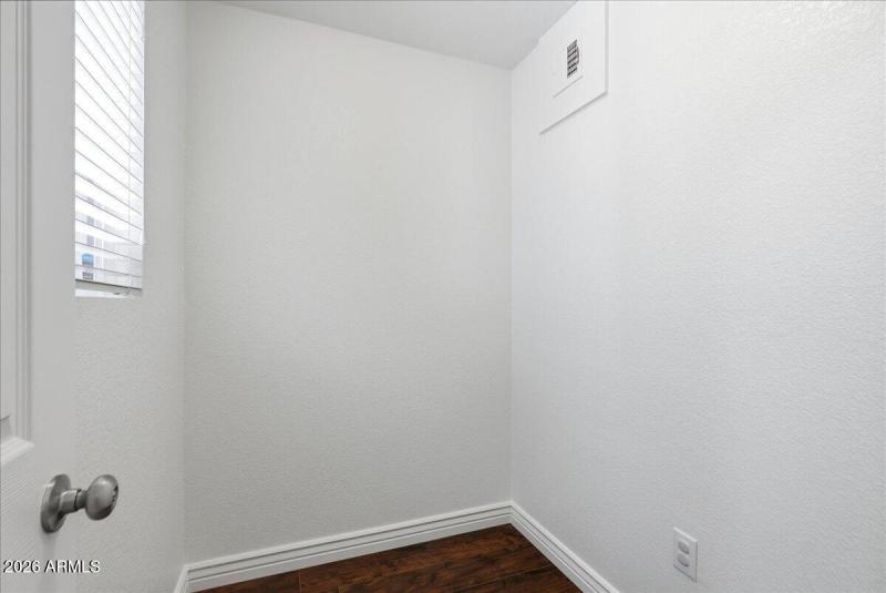 06-18250 N Cave Creek Rd #190_RedHogMedi