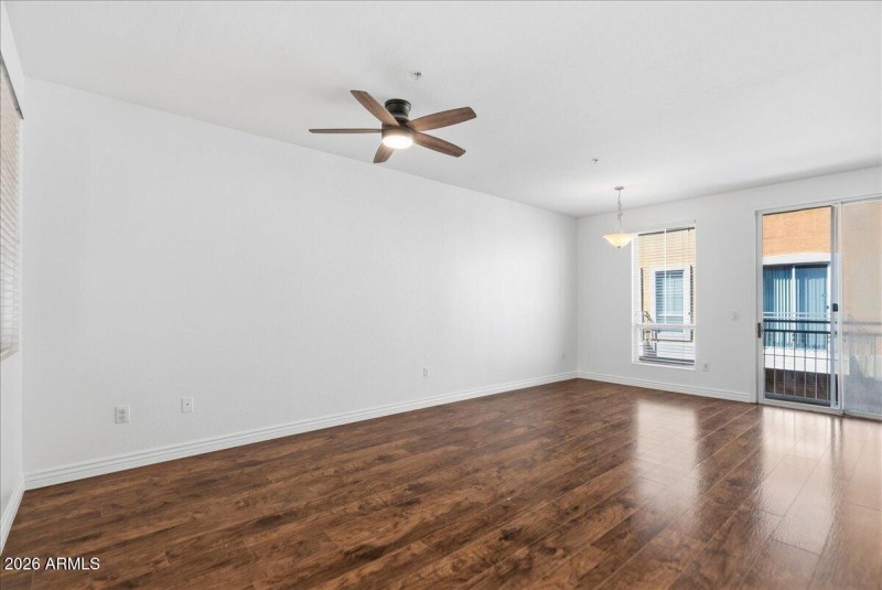 09-18250 N Cave Creek Rd #190_RedHogMedi