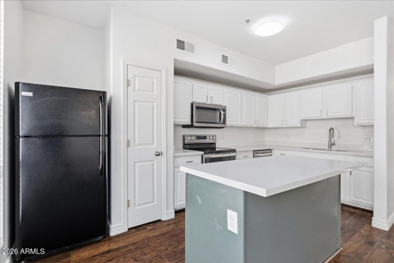 14-18250 N Cave Creek Rd #190_RedHogMedi