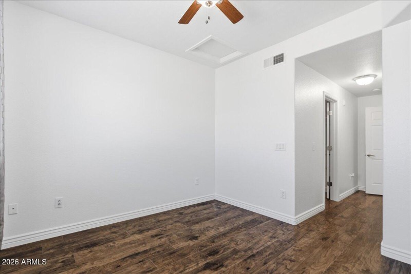 25-18250 N Cave Creek Rd #190_RedHogMedi