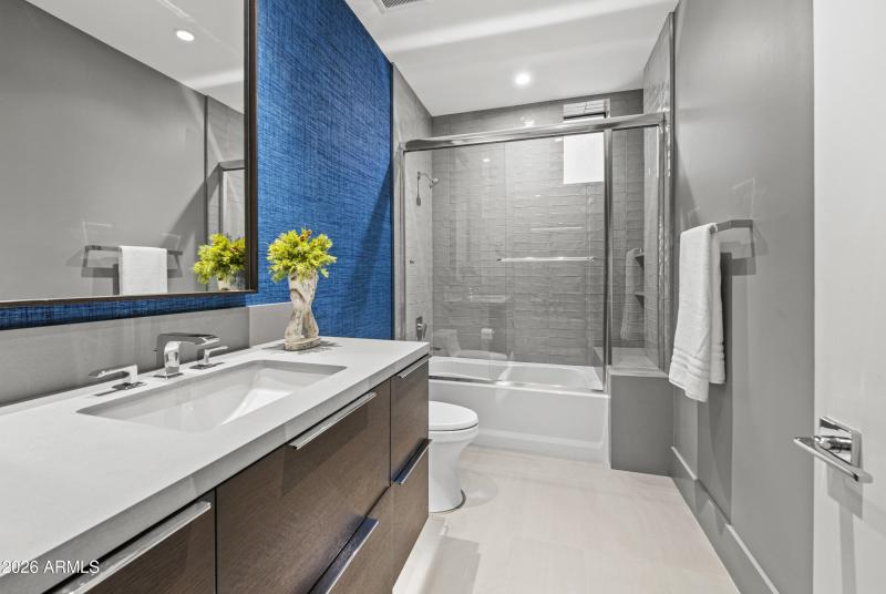 2nd Bathroom