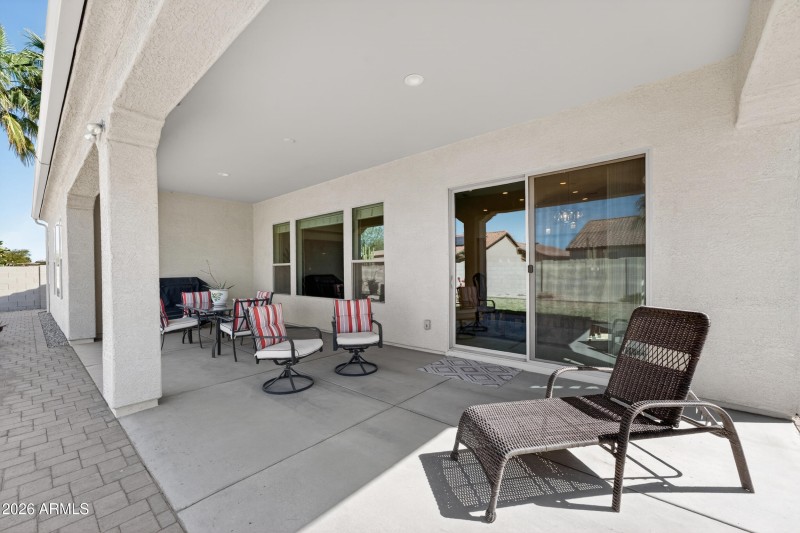Lots of Outdoor Living