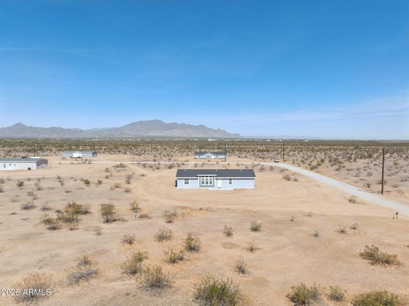 9-web-or-mls-18230-n-meadow-ln-rd