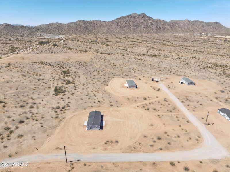 13-web-or-mls-18230-n-meadow-ln-rd