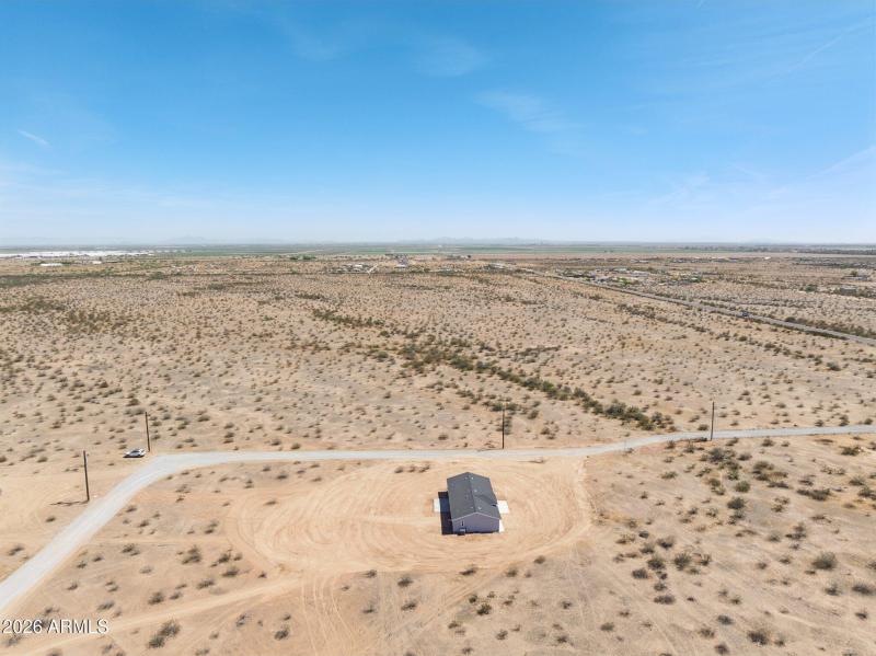 20-web-or-mls-18230-n-meadow-ln-rd