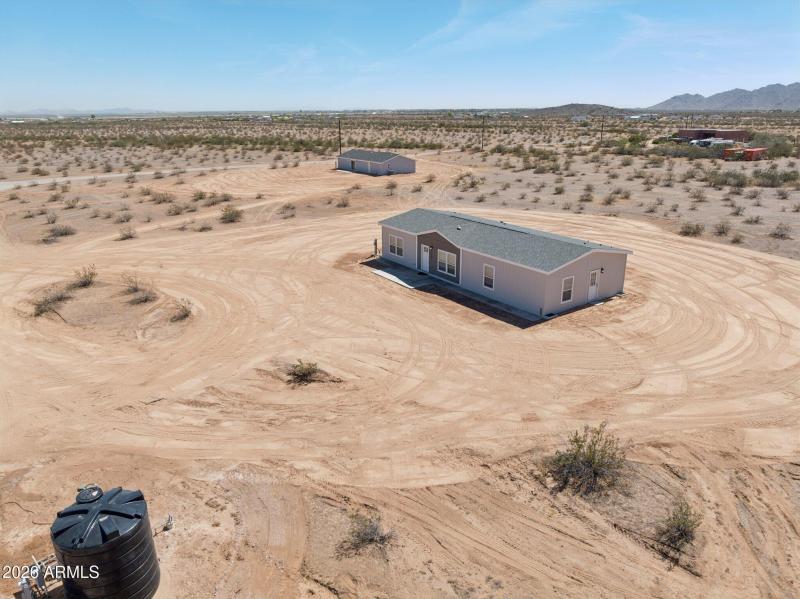 40-web-or-mls-18230-n-meadow-ln-rd