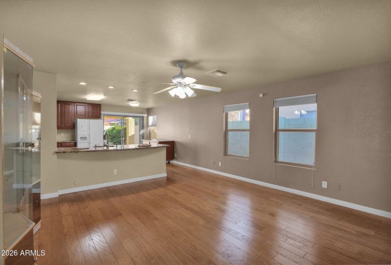 33-web-or-mls-P1581606