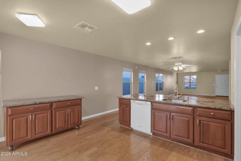 41-web-or-mls-P1581620