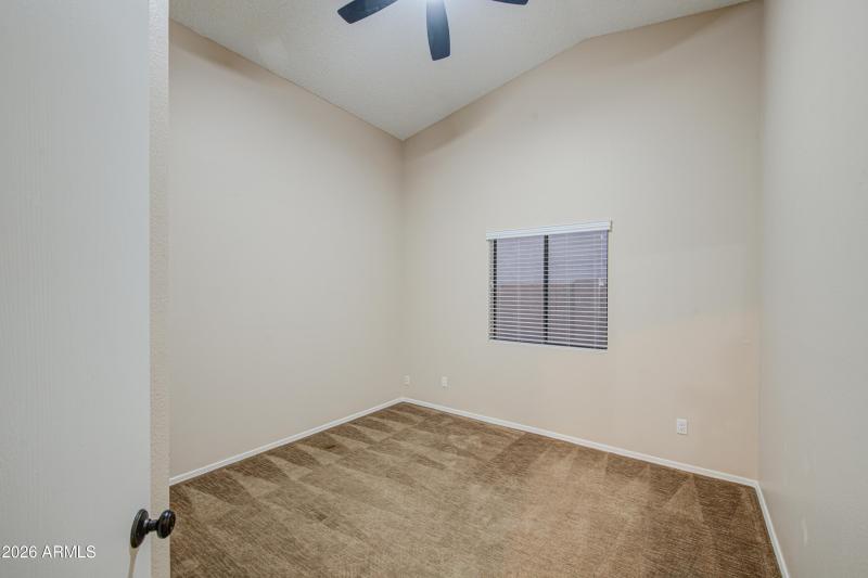 Bedroom 4-pic 1
