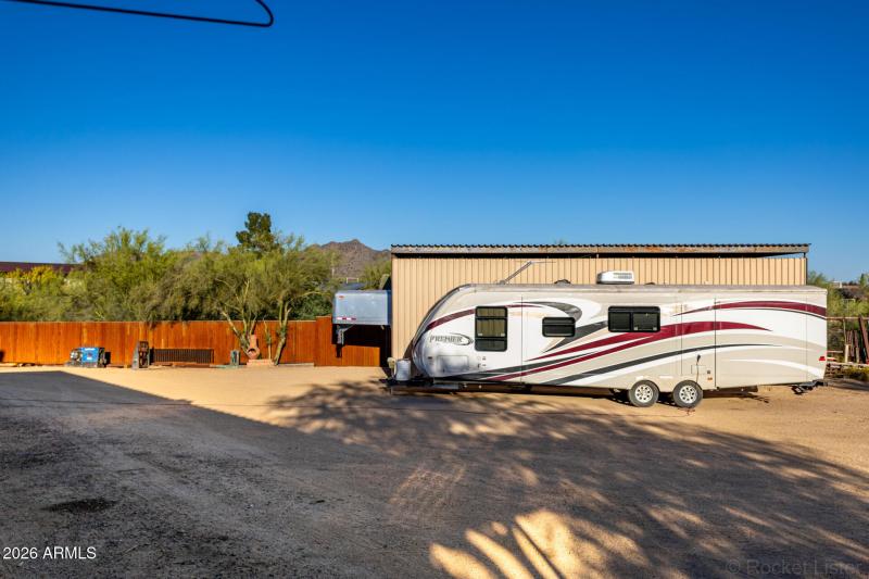 29 16th RV garage