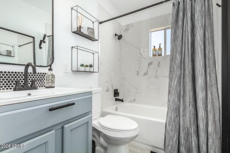 Unit 2 Bathroom 2