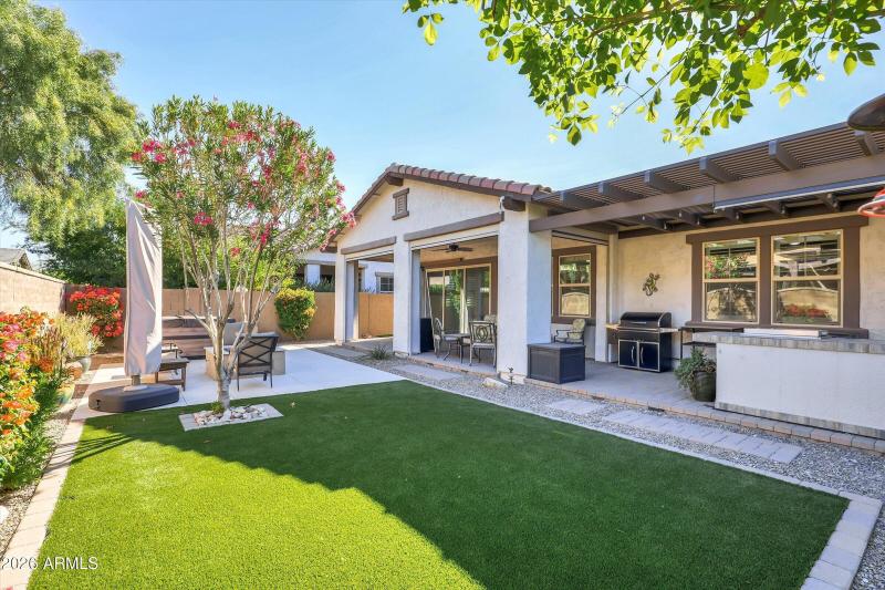 48-4682 N 206th Dr-48