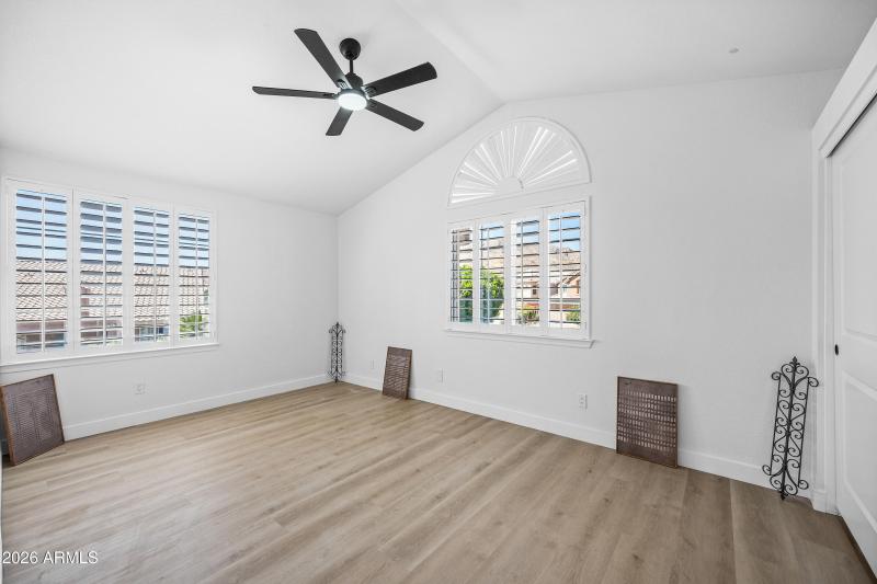 Upstairs Bedroom 4