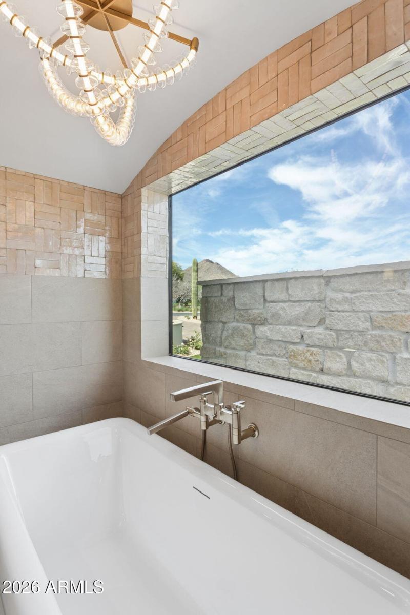 27-web-or-mls-7019-e-vista-dr