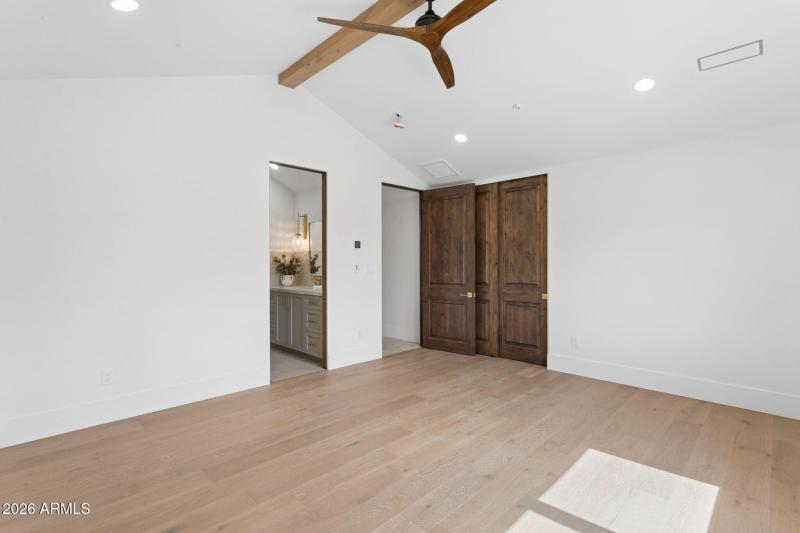 39-web-or-mls-7019-e-vista-dr