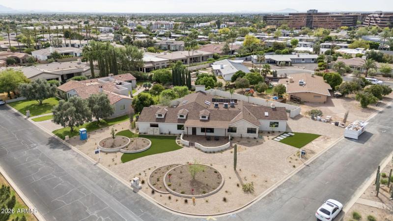 55-web-or-mls-7019-e-vista-dr