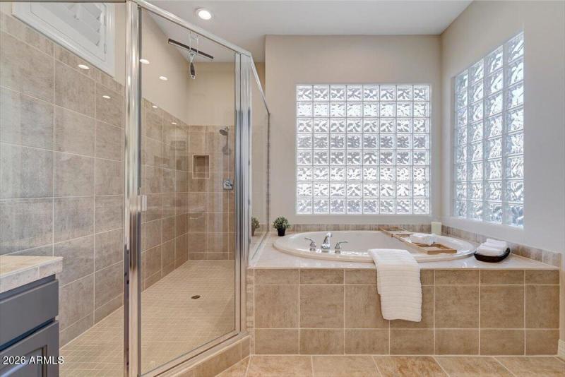 19-Primary Spa Detail