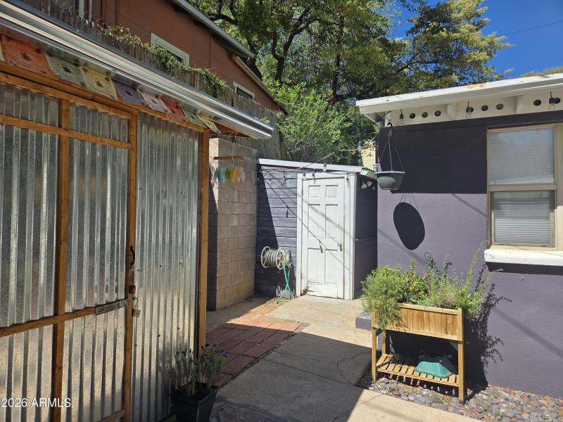 420 Tombstone Canyon