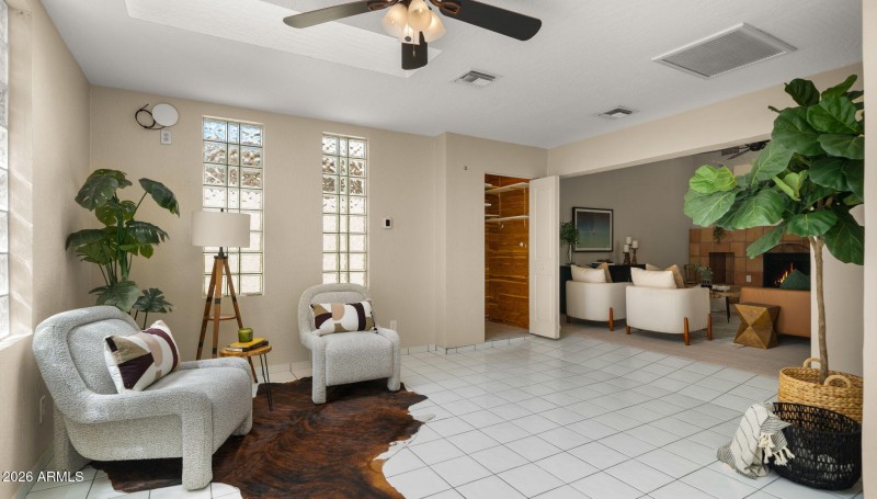 Office/Den Sunroom