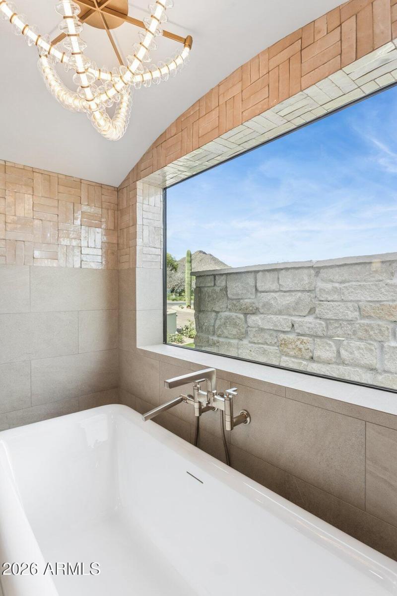 27-web-or-mls-7019-e-vista-dr