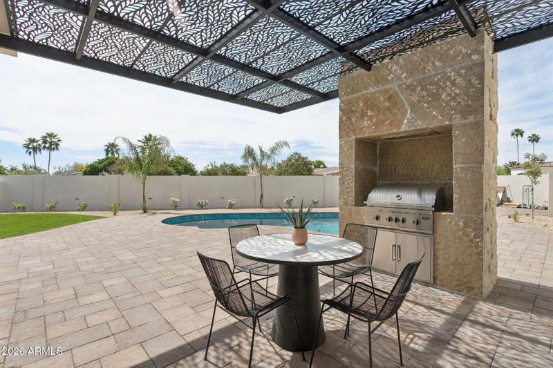 46-web-or-mls-7019-e-vista-dr