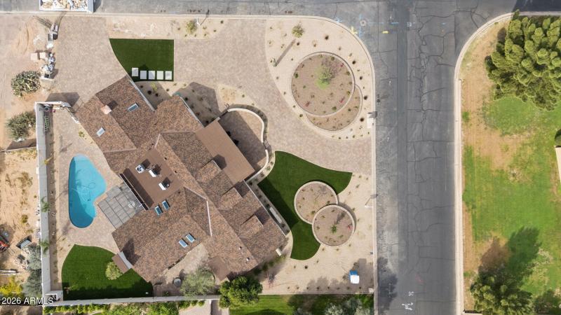 60-web-or-mls-7019-e-vista-dr