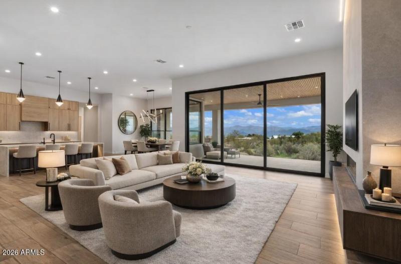 Spacious Great Room