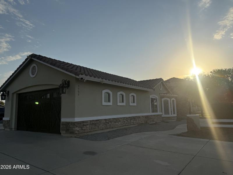 F2FDC89D-6BEF-4B69-A628-69A6FD3E2176