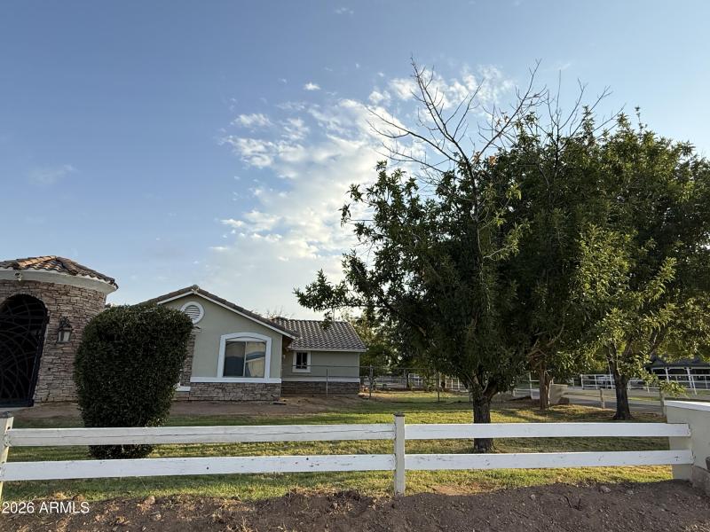 23E1F84F-07BD-4FC2-9241-780FAE8CA720