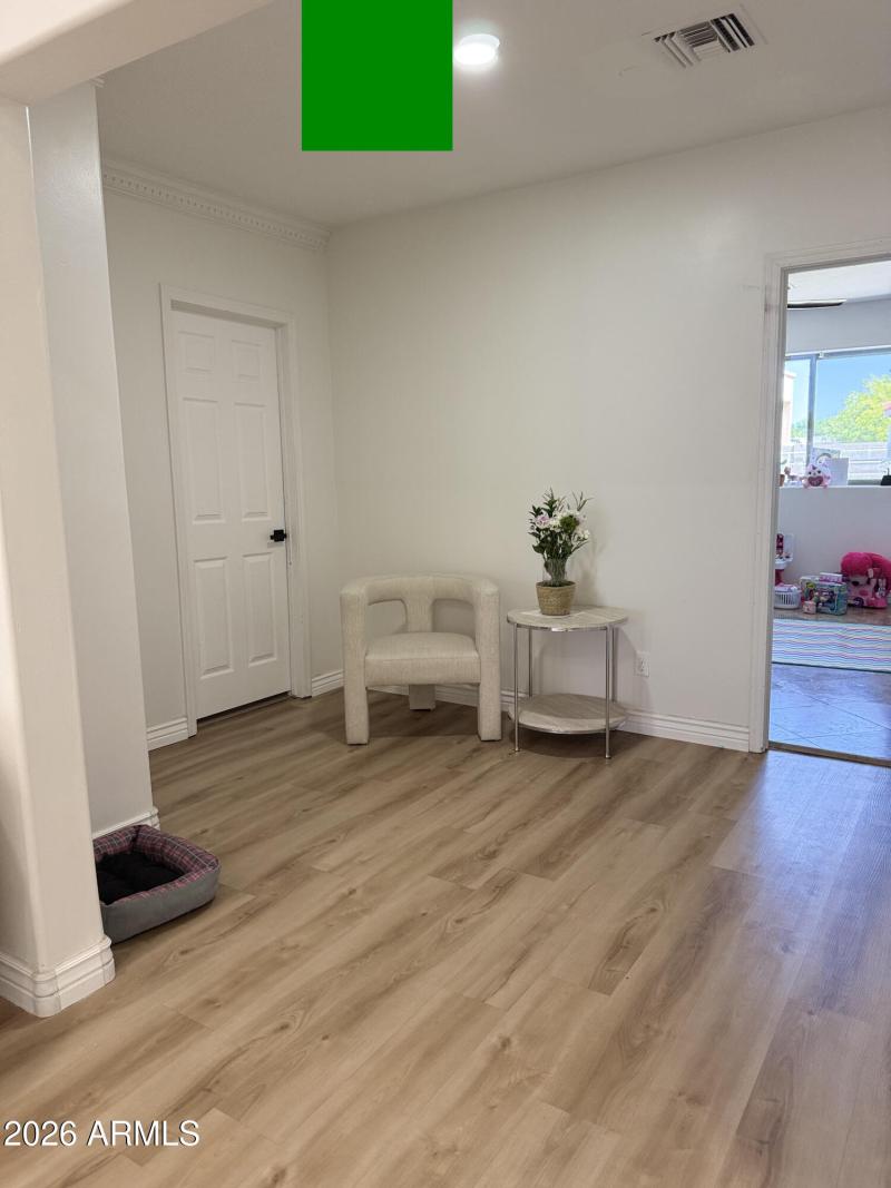 6C40A8F7-BD04-47BD-B4A9-DB1A9EA8572D_1_2