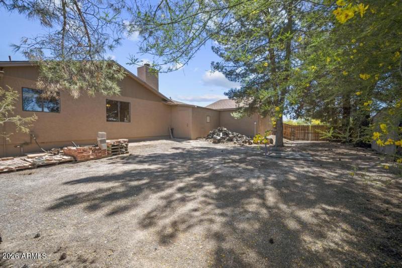 SOL04828