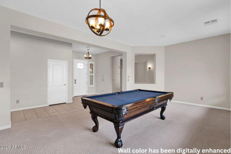 3810 Latham - 08Living Room1