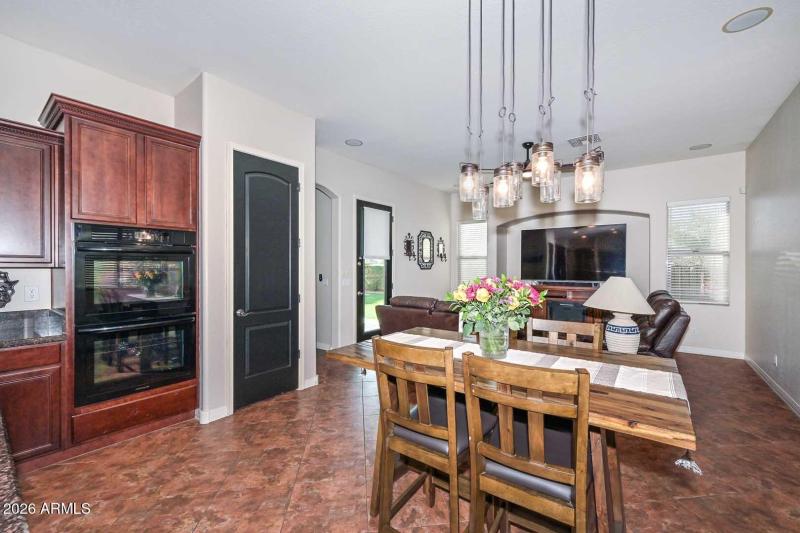 Kitchen-Breakfast Room (1)